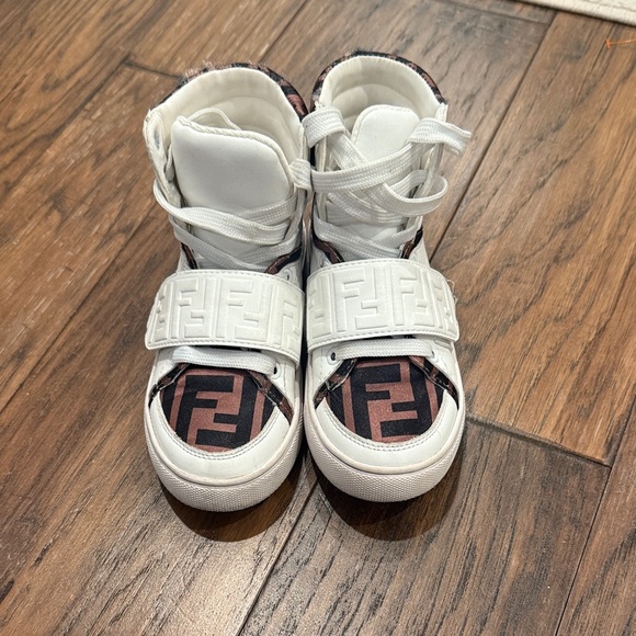Fendi Kids High-Top Sneakers - Picture 2 of 6